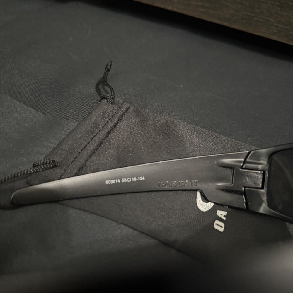 Oakley Gascan Mens Sunglasses 9014 Blue Reflective Lenses - Picture 8 of 9